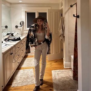 Abercrombie High waisted straight leg jean